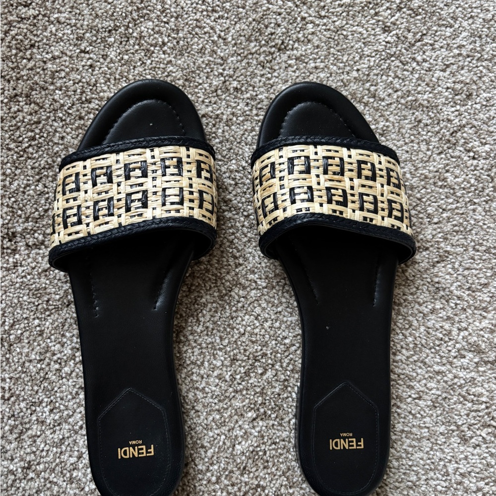Fendi 'FF Interlace Raffia